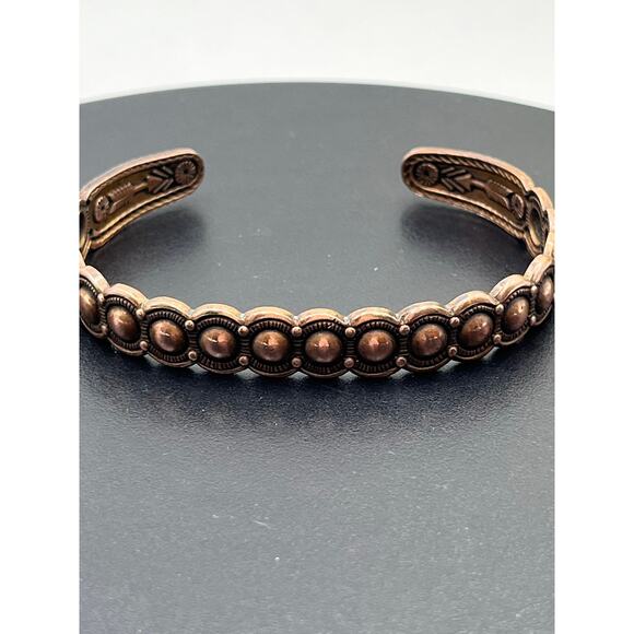 Vintage Copper Repousse Design Southwest Dotted Arrows Cuff Bracelet 1960s - Picture 3 of 7